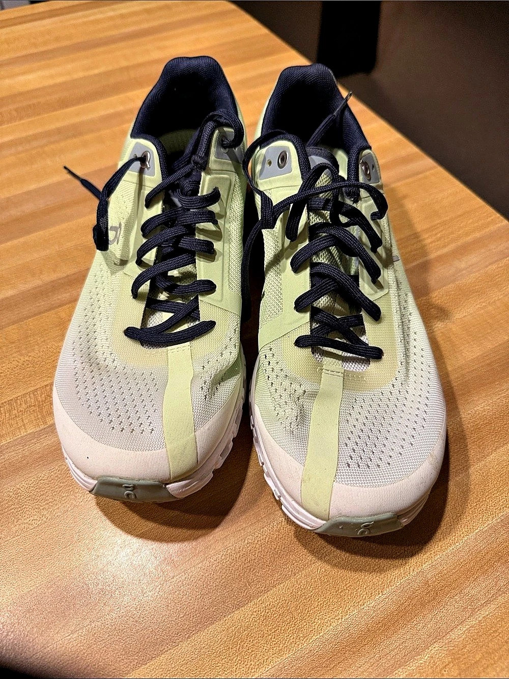 On Cloudswift Women's Athletic Shoes US 9W Green White